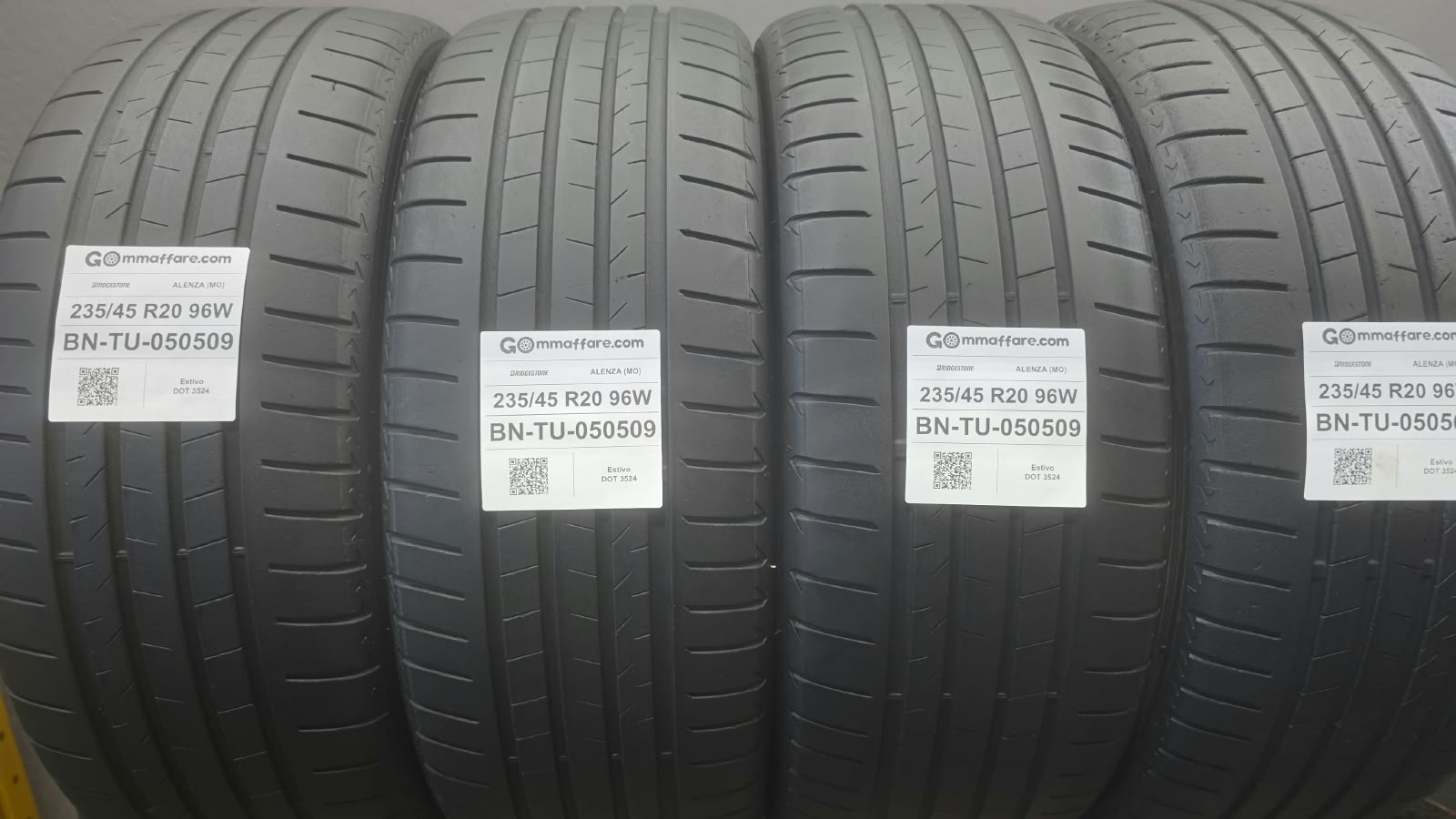 Bridgestone ALENZA (MO) 235/45 R20